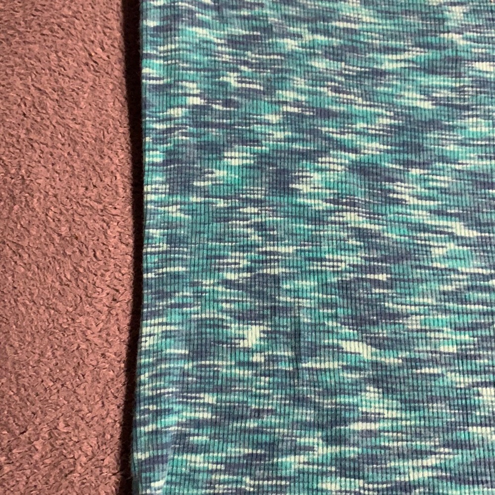 Pattern Tank Top - Picture 2 of 2